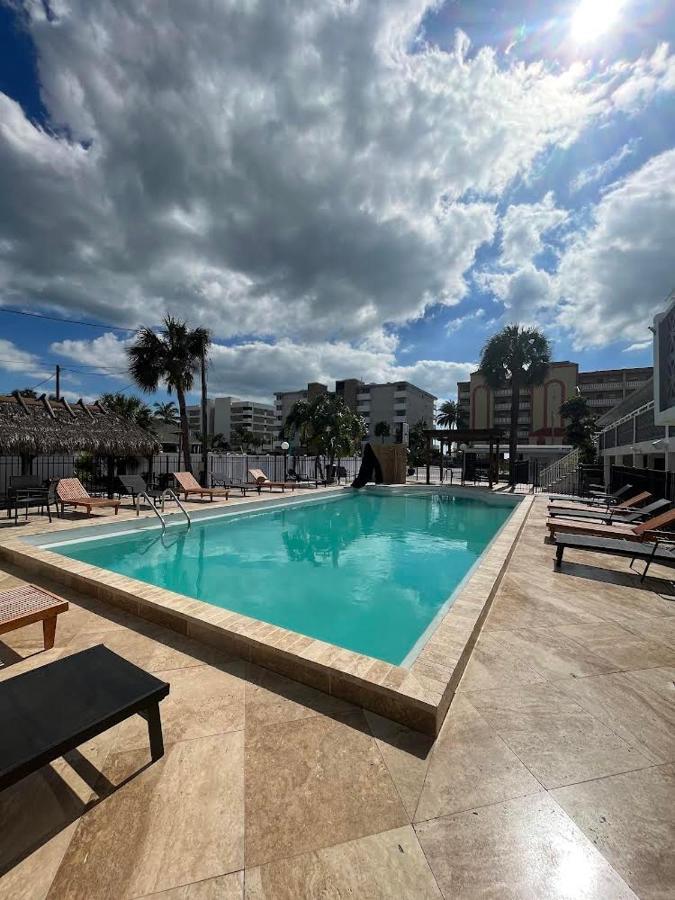 Holiday Isles Resort Madeira Beach Kültér fotó